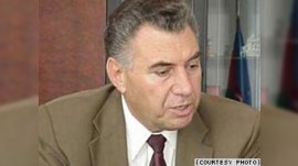 Əli Həsənov: “Yataqxanalar bir ildə boşaldıla bilməz”