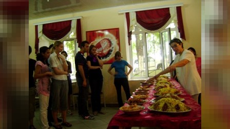 Azərbaycan Dillər Universitetində “Plov günü” keçirilib
