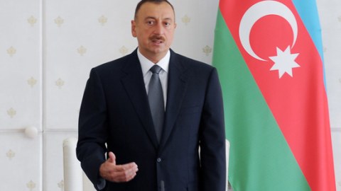 "Azərbaycanda minimum əməkhaqqı və pensiya qaldırılmalıdır"