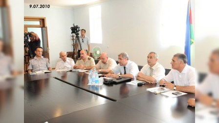 Sumqayıtda sahibkarlar məmurlardan şikayət edirlər