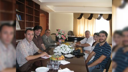 Əhməd Şəfəq Bakıya gəlib