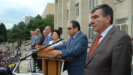 Abel Məhərrəmov BDU-nun 3500 yeni tələbəsinə bilet verib