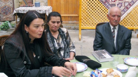 Şair İsa Cavadoğlunun “Ya qismət” kitabı təqdim olunub