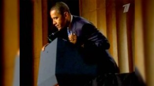 Barak Obama çıxış edəndə növbəti kuryozla üzləşib