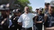 Deputatlığa namizədin görüşünə polislər gəlib...