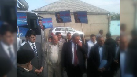 Fuad Muradov seçicilərilə görüşlərini davam etdirir