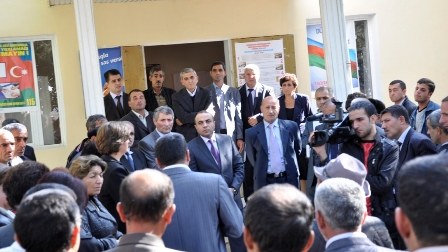 “Biz seçiləcək deputatımızın elə bu gün əlini sıxıb, təbrik edə bilərik” ®