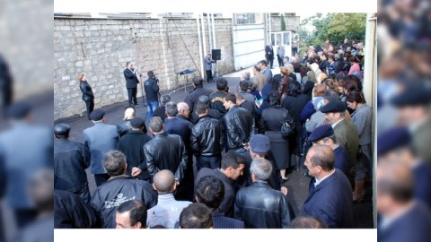 «Məmurlar vətəndaşlara xidmət etməyə borcludurlar» ®
