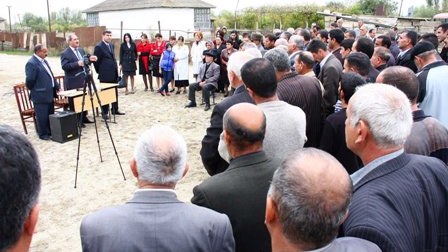 Fəzail Ağamalı seçicilərinə hesabat verib  ®
