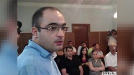 Eynulla Fətullayev də aclığı dayandırdı, jurnalistlər də...