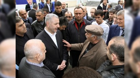 Ülvi Quliyev: “İnanıram ki, sizin səsinizlə qalib gələcək namizəd mən olacam” (fotosessiya)
