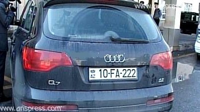 Baş Dövlət Yol Polisi İdarəsi "zerkalnı" nömrələri kimlərə verir?