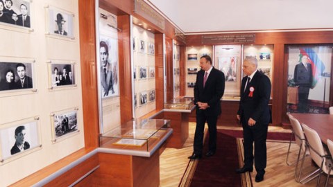 Prezident Neft Akademiyasına gəlib
