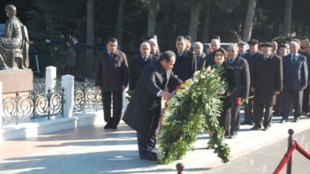 Heydər Əliyevin ictimaiyyətə bəlli olmayan fotoları nümayiş etdirilib