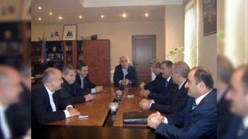 Müsavat Divanı AXCP ilə birləşmə məsələsinin müzakirəsinə başlayıb