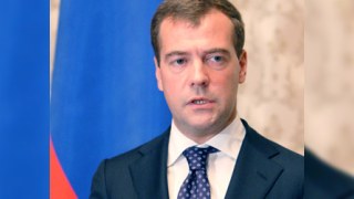 Rusiya prezidenti: “Tüpürüm “Vikileaks”in sənədlərinə də...”