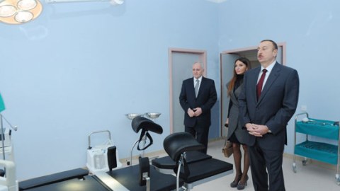 İlham Əliyev xəstəxananın əsaslı təmirdən sonra açılışında iştirak edib 
