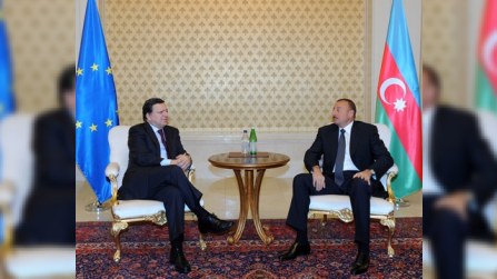 İlham Əliyev Avropa Komissiyasının sədri Barrozuyla görüşüb, səndlər imzalanıb