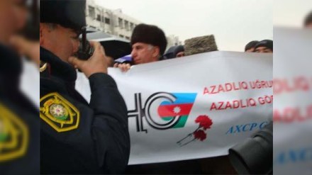 20 yanvarda bir yersiz şüar və “barmaq qıran” polis…