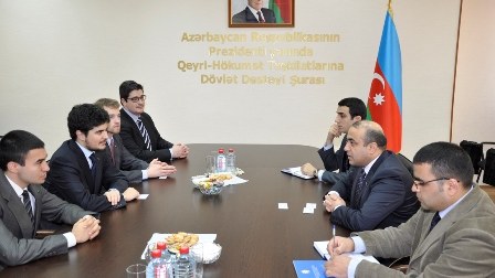Millət vəkili on minlərlə üzvü olan tələbə təşkilatının rəhbəri ilə görüşüb