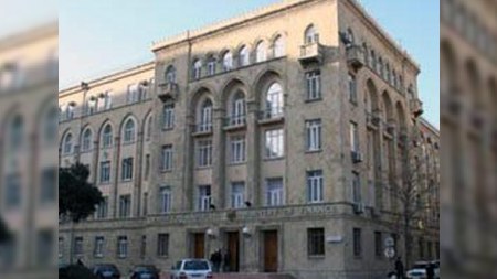 Maliyyə Nazirliyinin inzibati binası niyə sökülür?