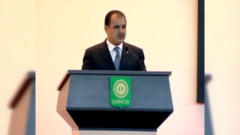 Gəncənin yeni icra baçısı Elmar Vəliyev müşavirə keçirdi