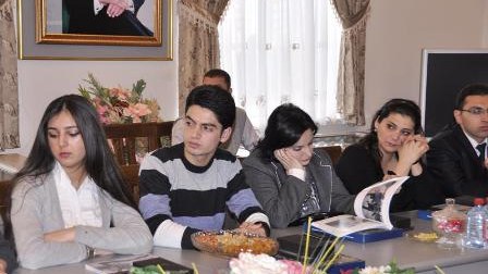 Baş nazirin müavini Əli Həsənovdan gənclərə jest... (FOTOLAR)