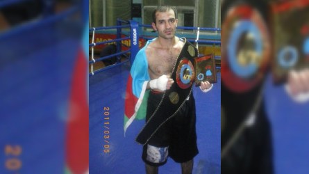 Azərbaycanlı boksçu Ukrayna çempionu oldu