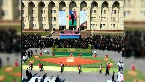 Elmar Vəliyev Gəncədə Eldar Əzizovun ənənəsini pozdu
