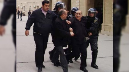 Müxalifətin aksiyası başa çatdı, Pənah Hüseyn də buraxıldı