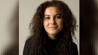 3 yaşında rəssamlığa başlayan Kəbirə Bakıda sərgi açır