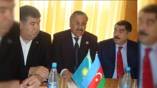 Qazaxıstandakı diasporumuzun üzvləri azərbaycanlı deputatlara şikayətləniblər (FOTO)