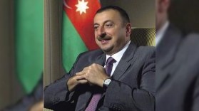 İlham Əliyev Şimon Peresi təbrik edib