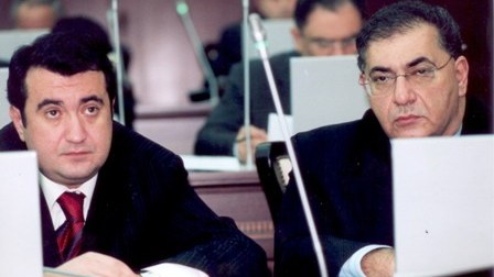 Asim Mollazadə: “Parlament seçkilərində Anar Məmmədxanov özü iştirak etmədi”