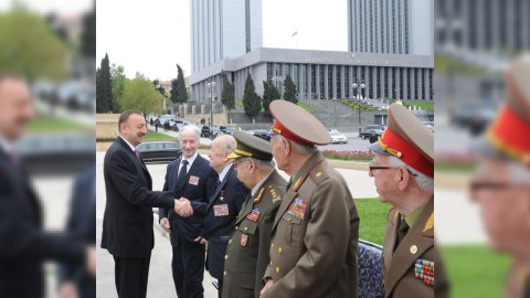 Prezident müharibə veteranları ilə görüşüb