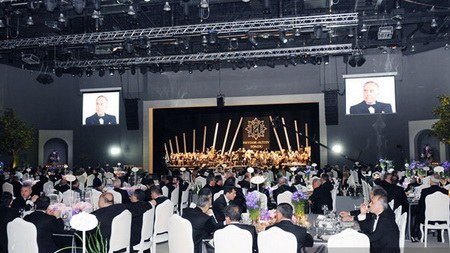 “Buta” sarayında Respublika Gününə həsr edilmiş bayram tədbiri başlanıb
