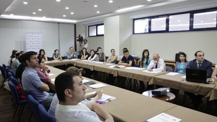 Jurnalistlərə təlim keçirilib