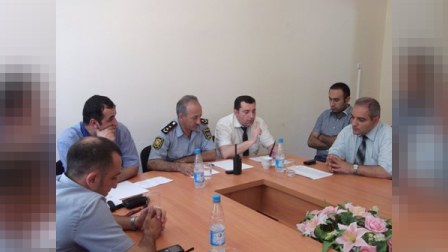 71 polis əməkdaşı işdən kənarlaşdırılıb