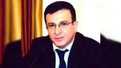 Həkimlər və müəllimlər dövlət qulluğunun xüsusi növünə aid ediləcək