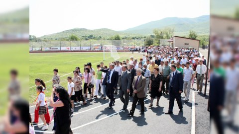 Ermənilər Əskəranda stadion tikiblər (FOTO)