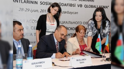 Səlim Müslümov moldovanlarla protokol imzalayıb (FOTOLAR)