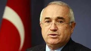 Üç cəhddən sonra Cəmil Çiçək Türkiyə parlamentinin sədri seçilib