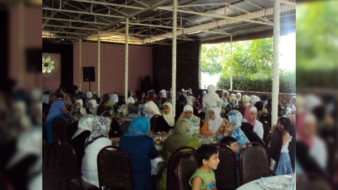 “Nur” ilahilər qrupu Gürcüstanda 12-ci imam Mehdiyə həsr olunmuş tədbirə qatılıb