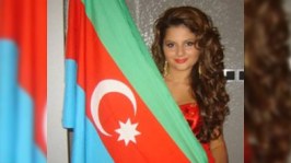 Aynişan Quliyeva da bayrağımızı tərsinə tutdu