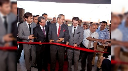 Türkiyənin iqtisadiyyat naziri Bakıda mağaza açılışında iştirak edib