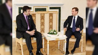 Medvedev: "Gürcüstan müharibəsi Azərbaycan və Ermənistan prezidentlərinə dərs oldu"