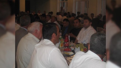 Deputat Diyallı kəndində iftar süfrəsi açdı (FOTOLAR)