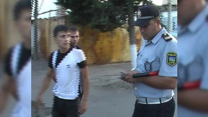 Gəncədə 2 yol polisini bıçaqlayanların axtarışı aparılır