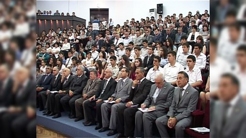 Elmar Vəliyev ali təhsildən imtina edən gəncəli tələbələrə xoş xəbər verdi (FOTOLAR)
