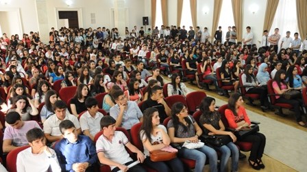 Rektor-deputat I kurs tələbələri ilə görüşdə onların qarşısına tələb qoydu (FOTOLAR)